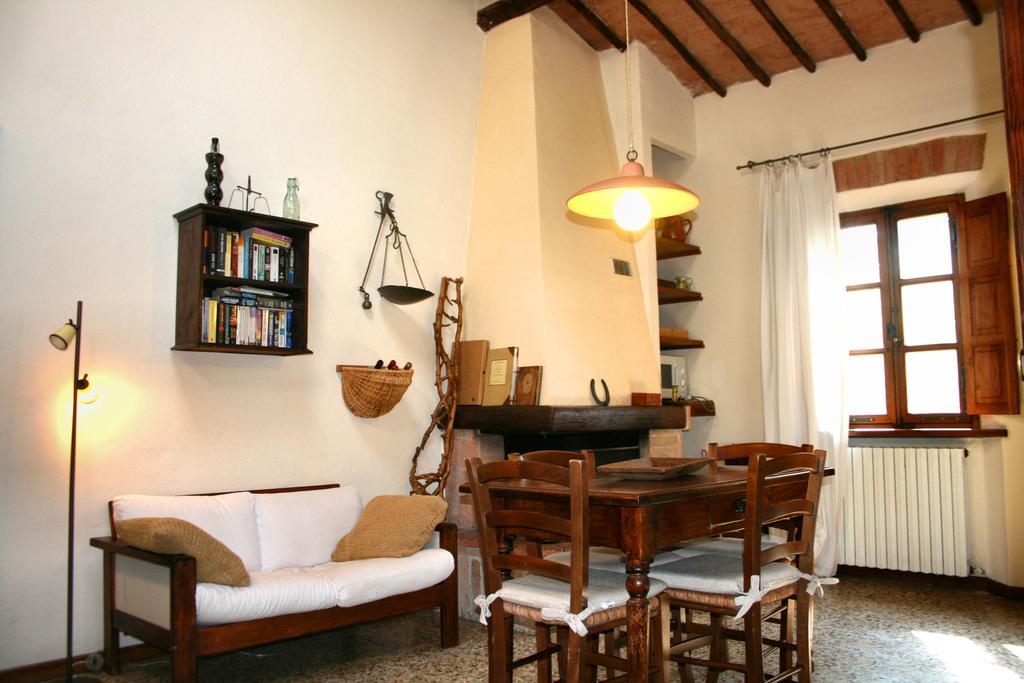 Agriturismo Poggio Salvi Совічілле Номер фото